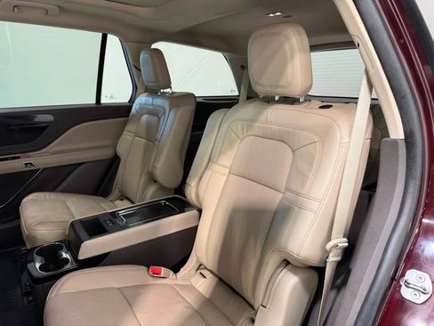 Used 2022 Lincoln Aviator Reserve w/ Equipment Group 201A image 25