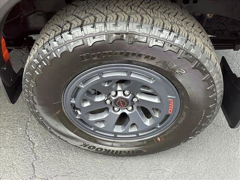 Used 2025 Nissan Frontier PRO-4X w/ Interior Protection Package image 23