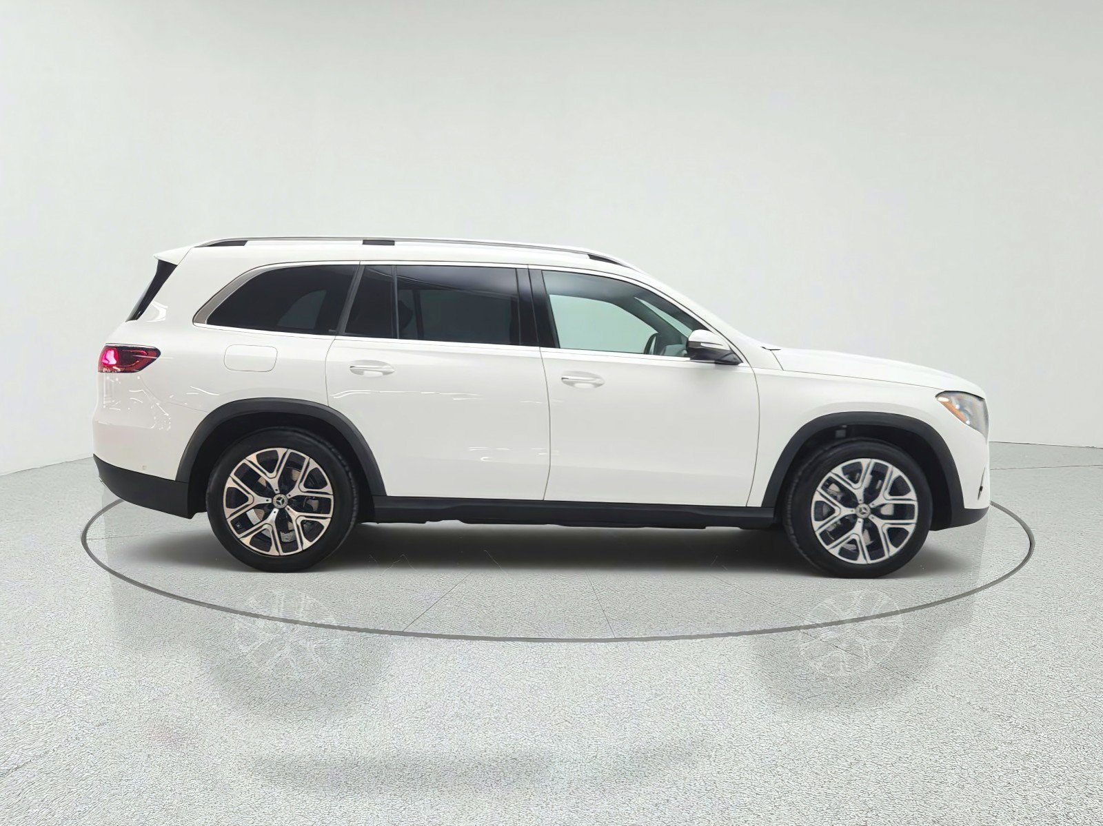 New 2027 Mercedes-Benz GLS 450 4MATIC image 4