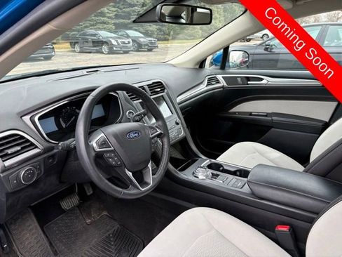 Used 2020 Ford Fusion SE w/ Equipment Group 151A image 7