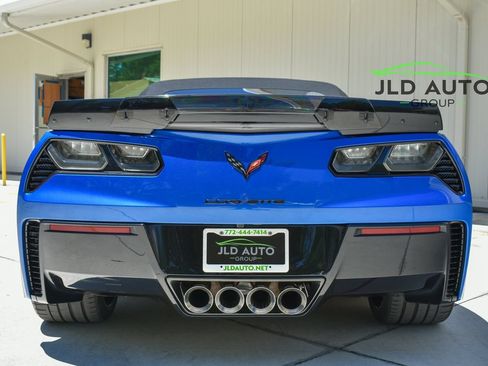Used 2015 Chevrolet Corvette Z06 w/ 3LZ Preferred Equipment Group RWD image 10