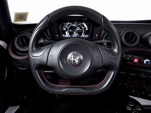 Used 2019 Alfa Romeo 4C Spider image 29