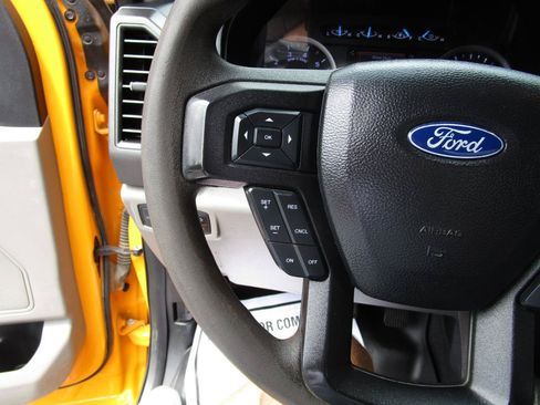 Used 2018 Ford F250 XL w/ Power Equipment Group RWD image 12