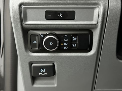 Used 2025 Ford F150 XLT w/ Equipment Group 301A Standard image 21