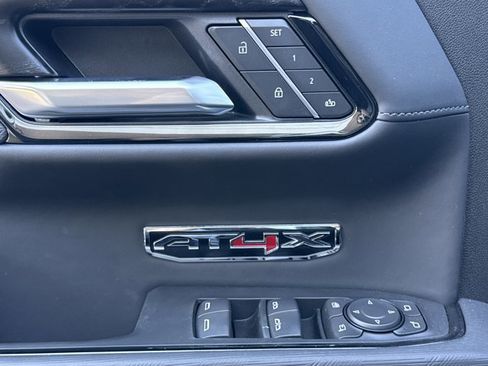 New 2026 GMC Sierra 1500 AT4X w/ LPO, Black Badging Package AWD/4WD image 19