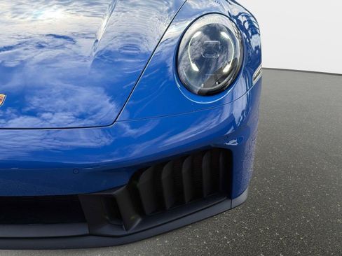 Used 2025 Porsche 911 Carrera GTS image 10