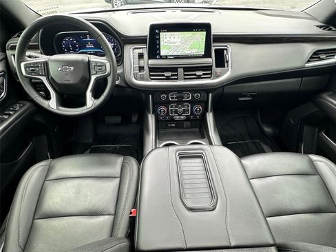 Used 2024 Chevrolet Tahoe Z71 w/ Luxury Package AWD/4WD image 27