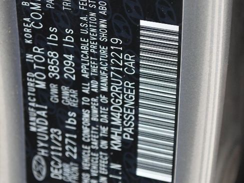 Used 2024 Hyundai Elantra SEL image 28