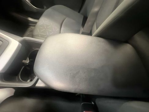 Used 2025 Toyota RAV4 XLE image 23