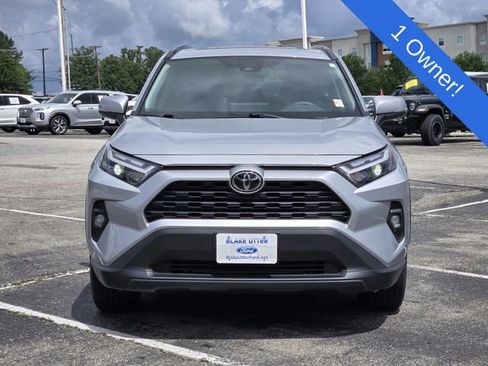 Used 2025 Toyota RAV4 XLE Premium FWD image 2