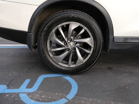 Used 2015 Nissan Rogue SL image 17