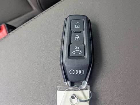 Used 2025 Audi Q5 Premium Plus w/ Premium Plus AWD/4WD image 31