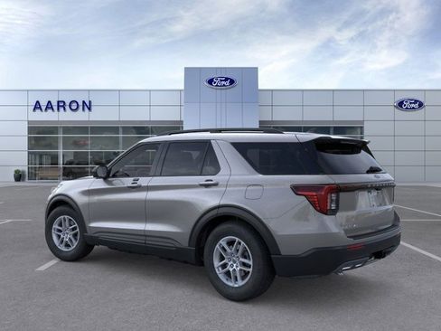 New 2026 Ford Explorer Active w/ Active Comfort Package image 5