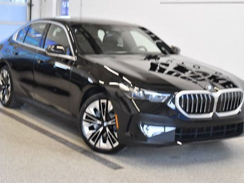 New 2026 BMW 530i xDrive w/ Premium Package image 1