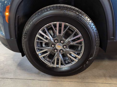 New 2026 Chevrolet Traverse LT image 32