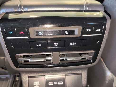 Certified 2023 Acura MDX Technology image 41