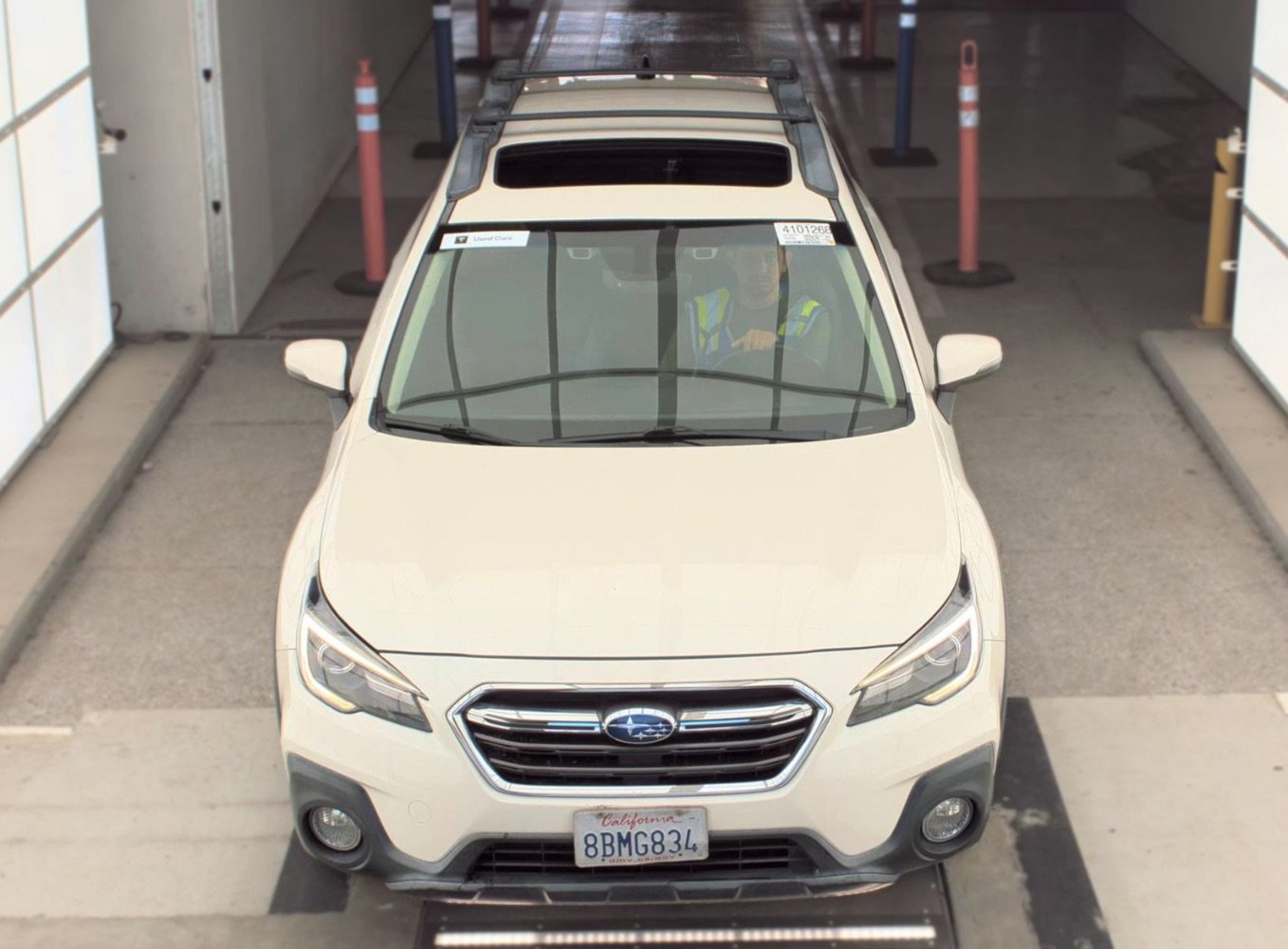 Used 2018 Subaru Outback 2.5i Limited AWD/4WD image 2