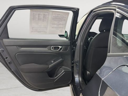 Used 2025 Honda Civic Sport image 32