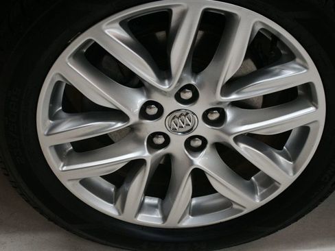 Used 2019 Buick Envision Premium w/ Driver Confidence Package image 15