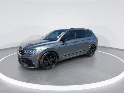 Used 2022 Volkswagen Tiguan SE R-Line