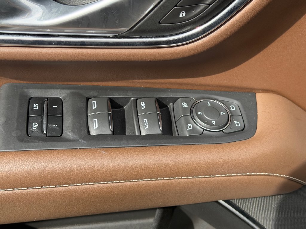 Used 2024 Chevrolet Suburban High Country w/ Advanced Technology Package AWD/4WD image 8