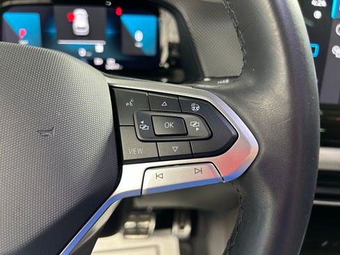 Used 2024 Volkswagen Atlas Cross Sport SEL Premium R-Line AWD/4WD image 20