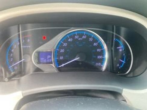Used 2012 Toyota Sienna XLE FWD image 9