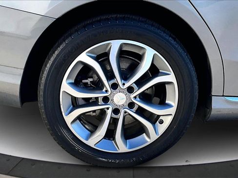 Used 2015 Mercedes-Benz C 300 4MATIC Sedan image 34
