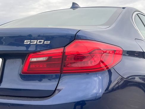Used 2020 BMW 530e w/ Convenience Package image 15
