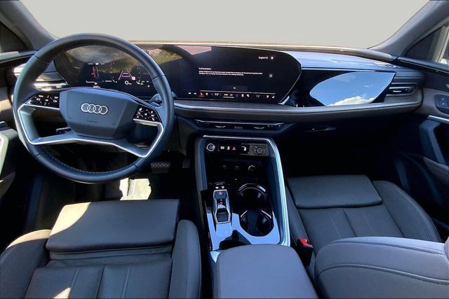 Certified 2025 Audi Q5 Premium Plus w/ Premium Plus AWD/4WD image 15