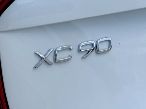 Used 2023 Volvo XC90 B6 Plus w/ Protection Package Premier AWD/4WD image 11