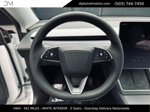 Used 2026 Tesla Model Y AWD image 28