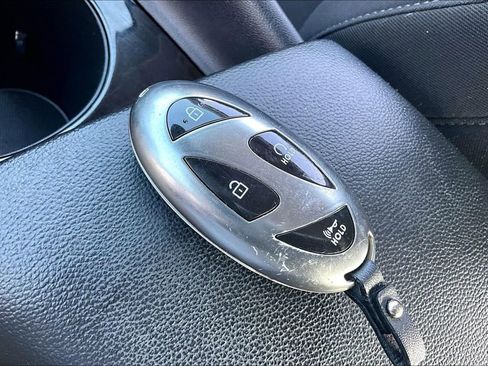 Used 2024 Hyundai Elantra SEL w/ Convenience Package FWD image 33