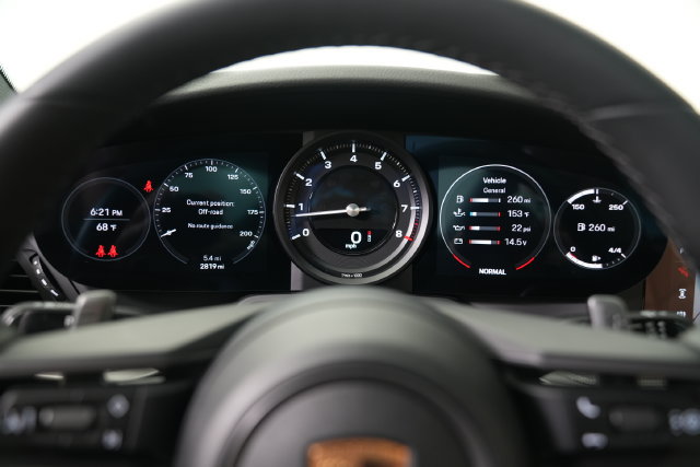Certified 2023 Porsche 911 Carrera RWD image 40