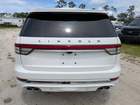 Used 2023 Lincoln Aviator Black Label w/ Class IV Trailer Tow Package image 5