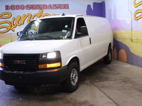 Used 2023 GMC Savana 2500 Extended image 2