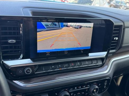 Used 2022 Chevrolet Silverado 1500 RST image 13