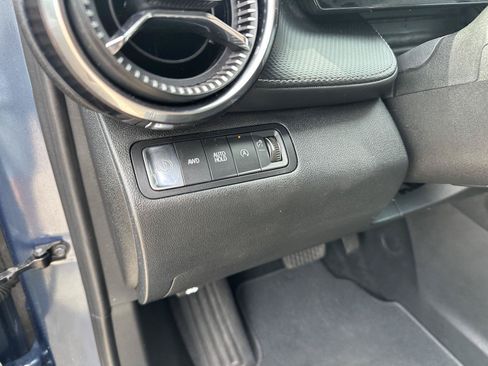 Used 2025 Chevrolet Equinox LT AWD/4WD image 20