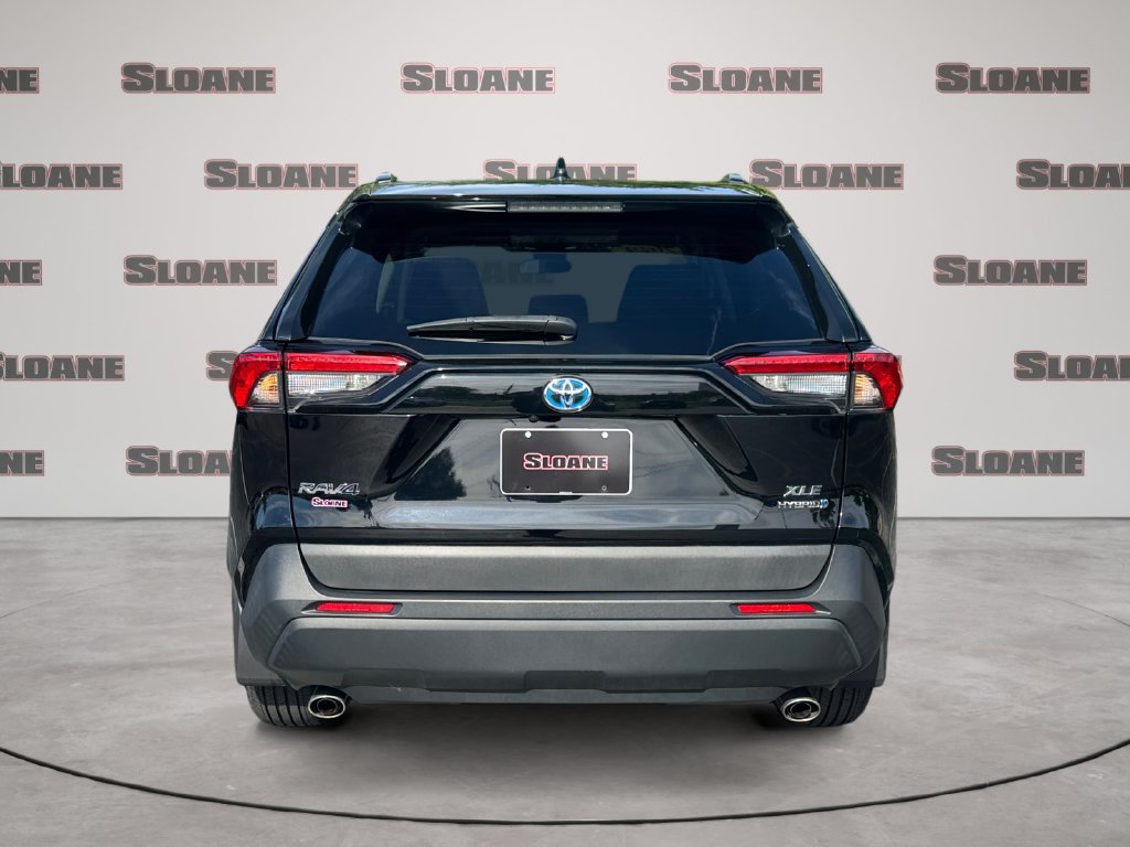 Used 2024 Toyota RAV4 XLE w/ Convenience Package AWD/4WD image 4