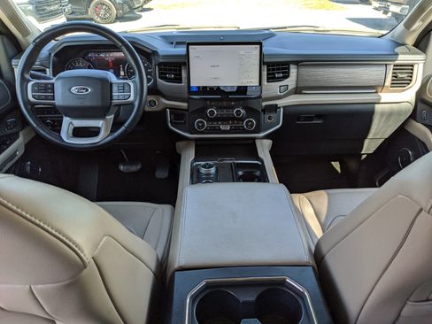Used 2024 Ford Expedition Max Limited image 16