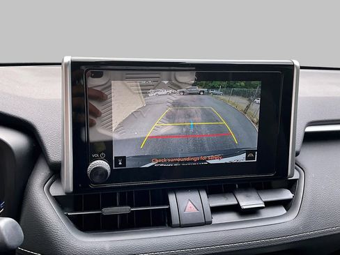 Certified 2025 Toyota RAV4 LE AWD/4WD image 26