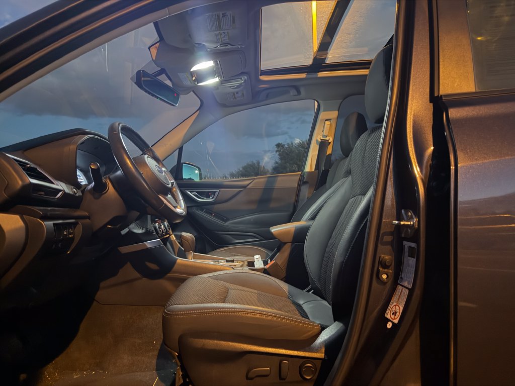 Used 2019 Subaru Forester Premium AWD/4WD image 5