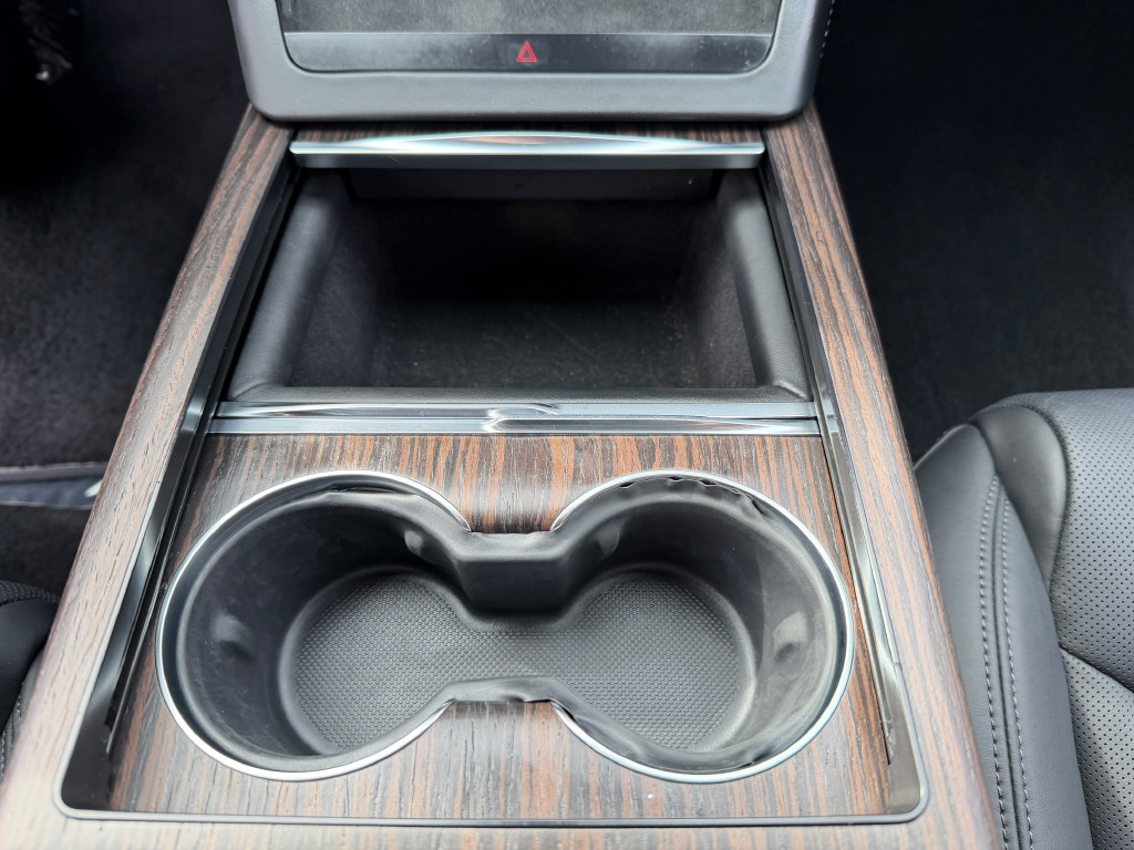 Used 2022 Tesla Model S AWD/4WD image 18