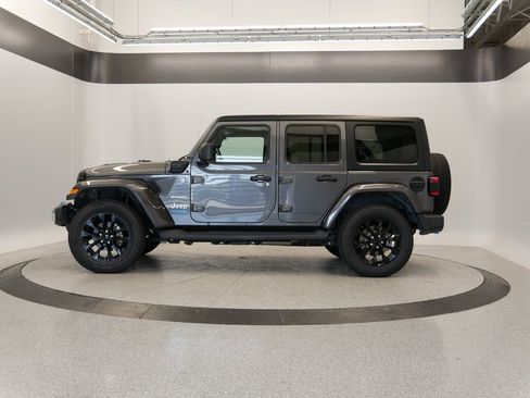 Certified 2022 Jeep Wrangler Unlimited Sahara w/ Cold Weather Group image 43