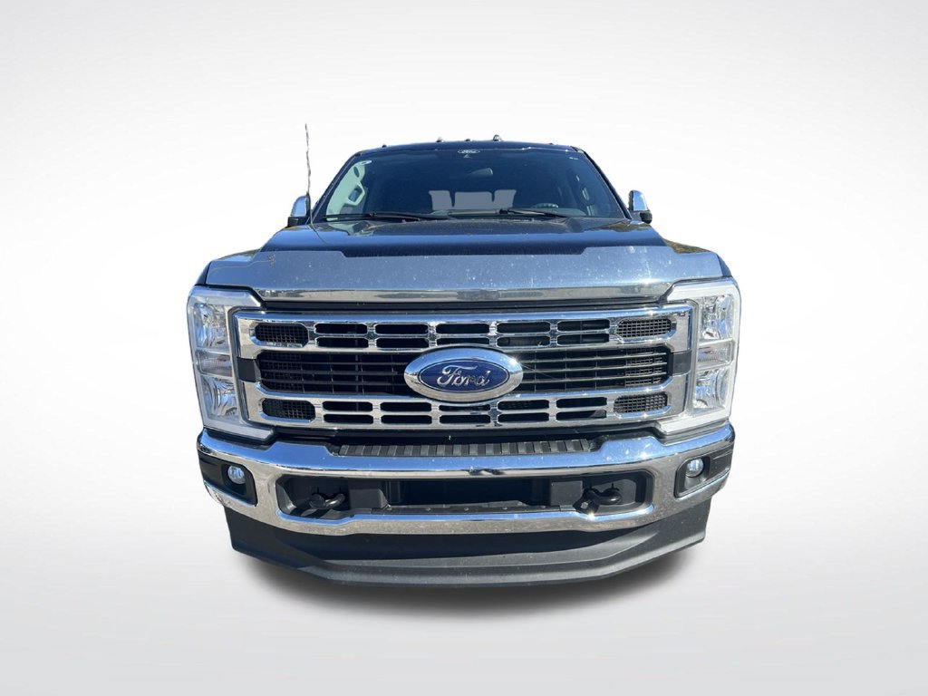 Used 2024 Ford F250 XLT w/ FX4 Off-Road Package AWD/4WD image 2