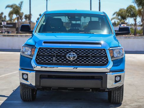 Used 2020 Toyota Tundra SR5 w/ SR5 Leather Package AWD/4WD image 3