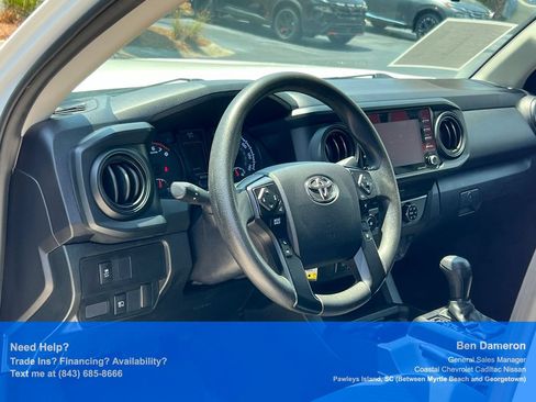 Used 2022 Toyota Tacoma SR RWD image 5