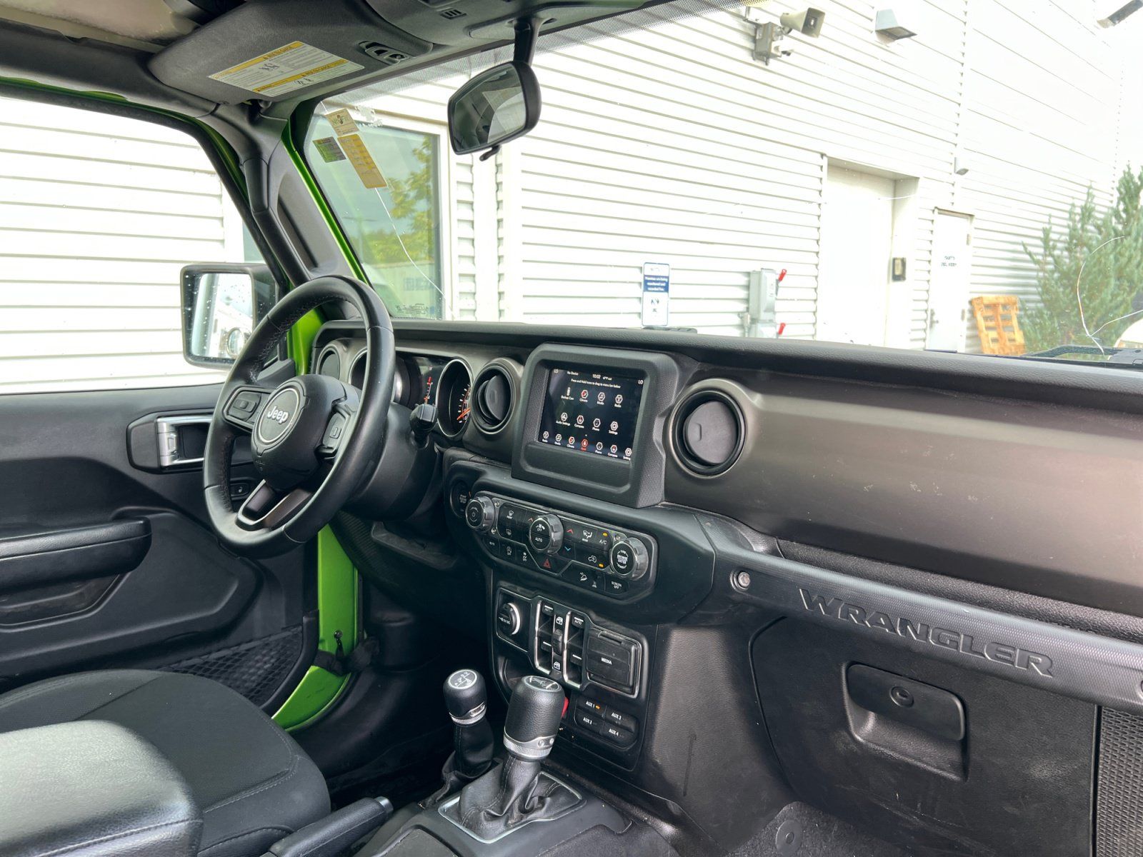 Used 2019 Jeep Wrangler Unlimited Sport S AWD/4WD image 16