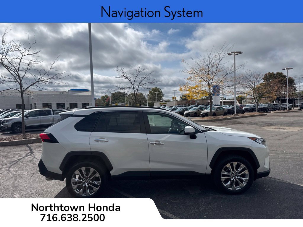 Used 2021 Toyota RAV4 Limited w/ Limited Grade Weather Package AWD/4WD image 3