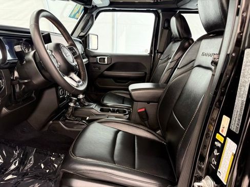 Used 2024 Jeep Wrangler Sahara w/ Technology Group image 14